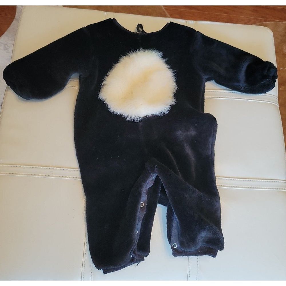 Tom Arma Skunk Costume size 12 - 18 months